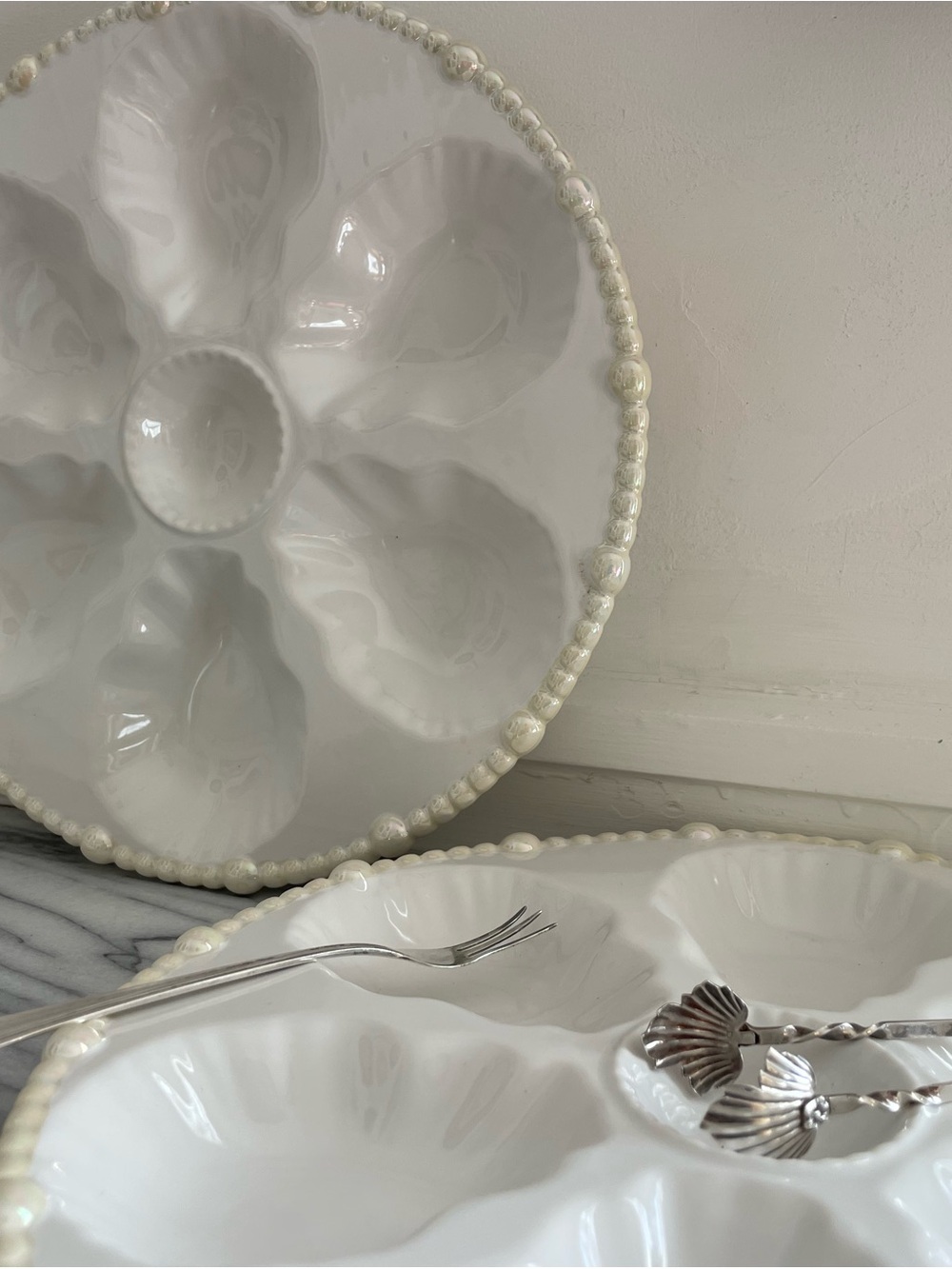 Anthropologie Perla Ceramic Oyster Plate